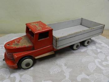 Dřevěné nákladní auto (náklaďák)